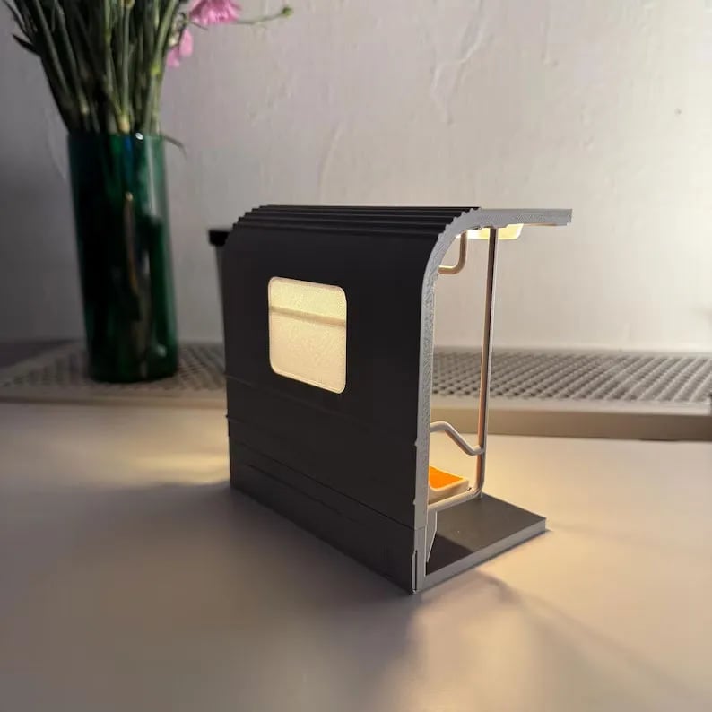 🚇NYC Subway Train Lamp –  Rechargeable & USB Powered | Includes 3 Interchangeable Posters 🔥Buy 2 Free Shipping (Clean, no pee smell🤣)